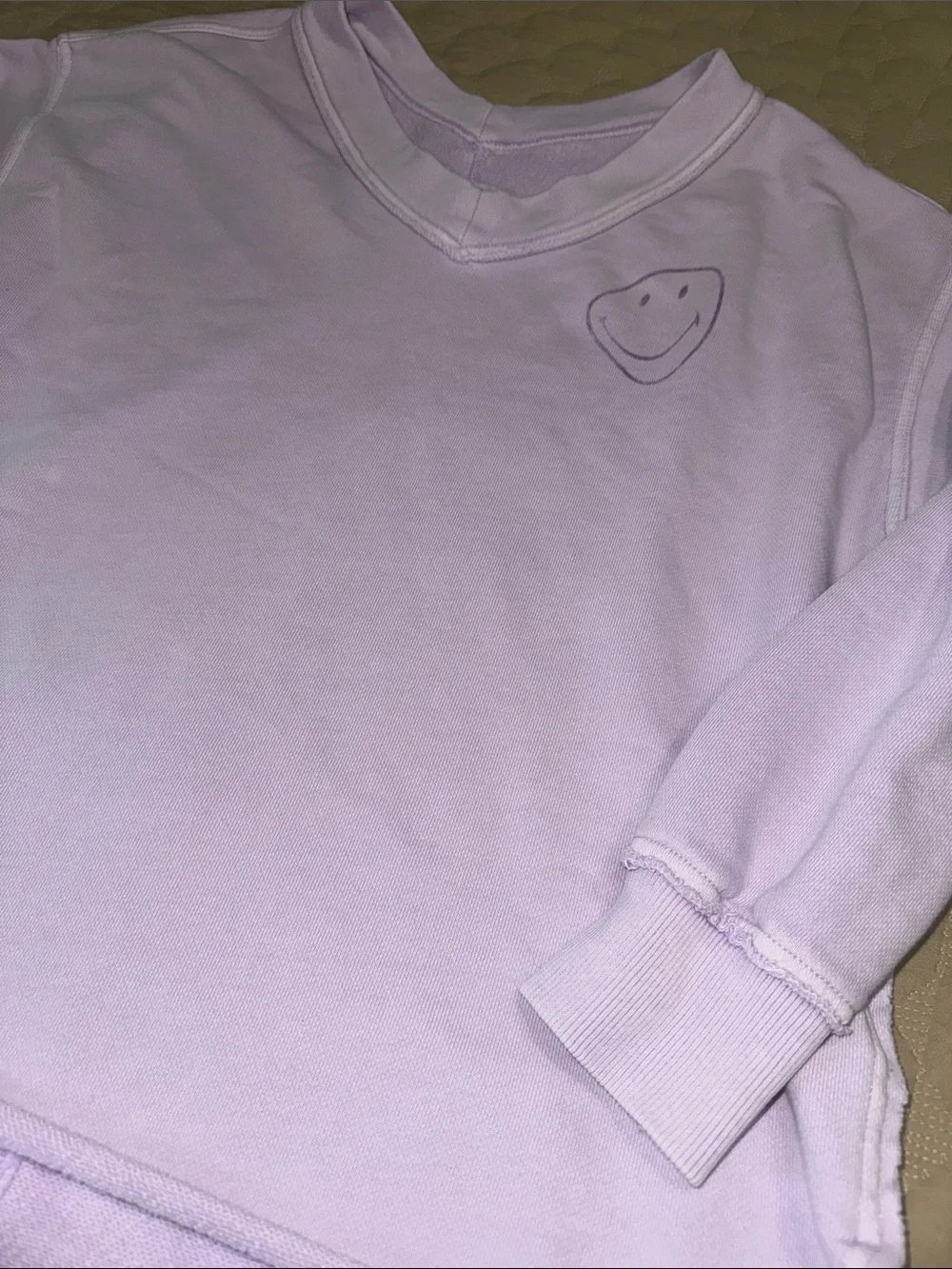 Aerie Lavender Smiley Face V neck Crewneck Sweatshirt Small - Picture 2 of 8